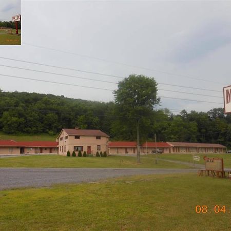 Motel 22 Mapleton Depot Huntingdon Exterior photo
